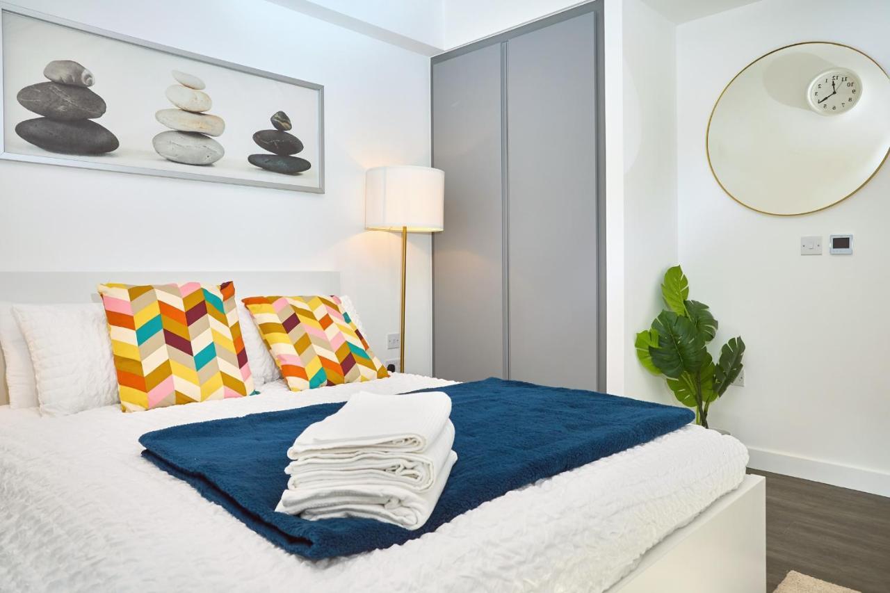 Morden Lovely 3Bedroom Apartment London Abbey Wood Eksteriør billede